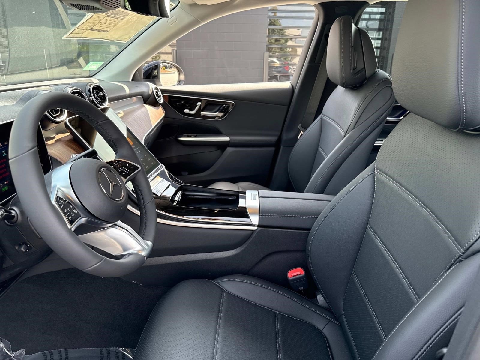 2025 MERCEDES-BENZ GLC-CLASS - Image 28