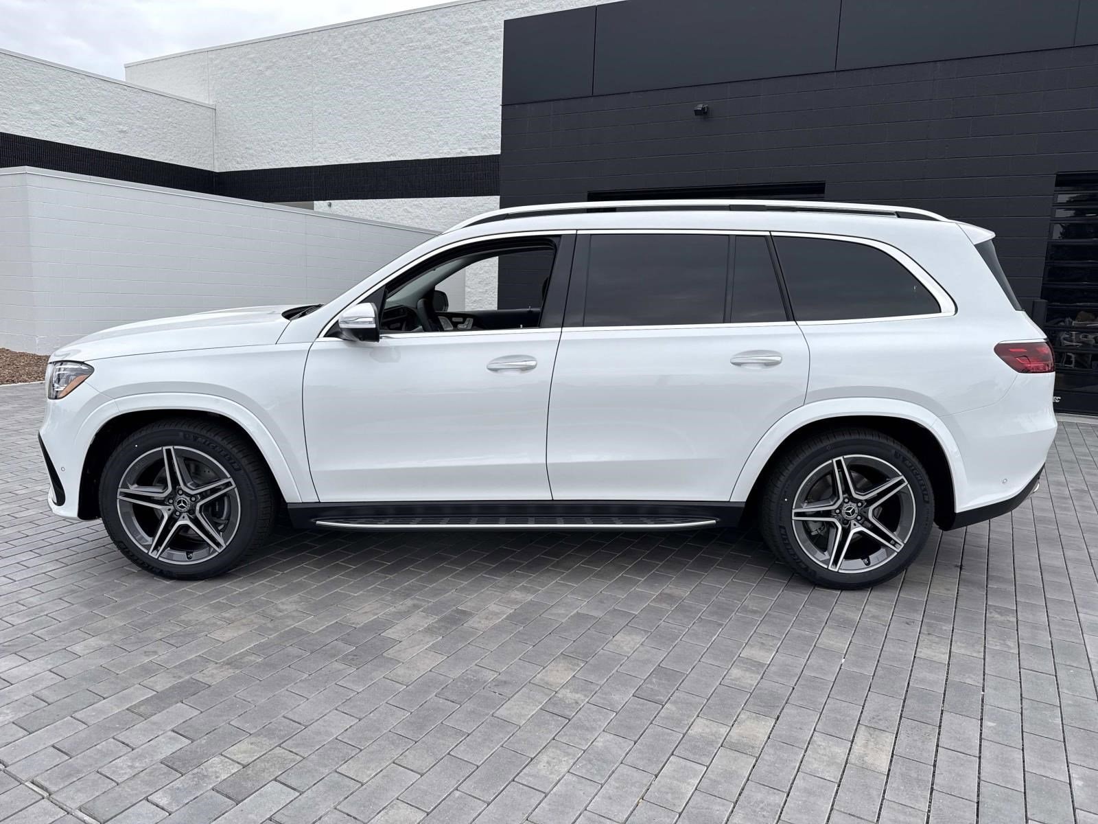 2026 MERCEDES-BENZ GLS-CLASS - Image 9