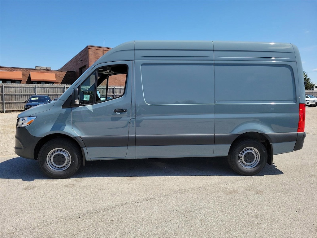 New 2025 Mercedes-Benz Sprinter 2500 Standard Roof 4-Cyl Diesel Van Cargo Van