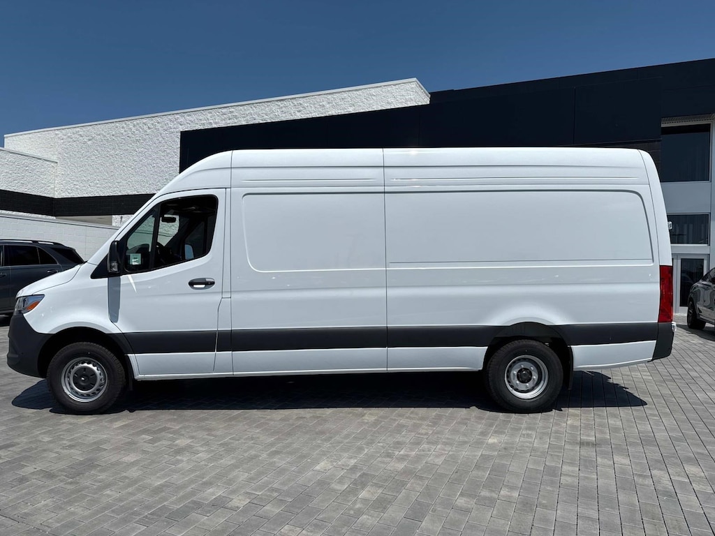 New 2025 Mercedes-Benz Sprinter 3500 High Roof 4-Cyl Diesel HO Van Cargo Van