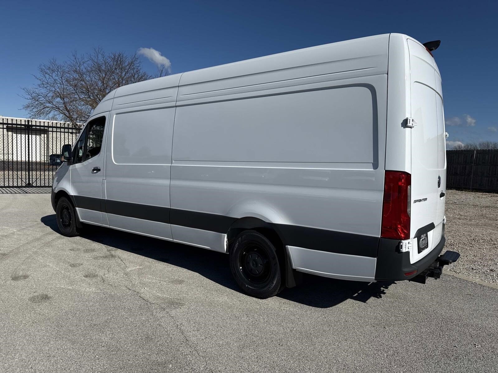 2026 MERCEDES-BENZ SPRINTER - Image 11