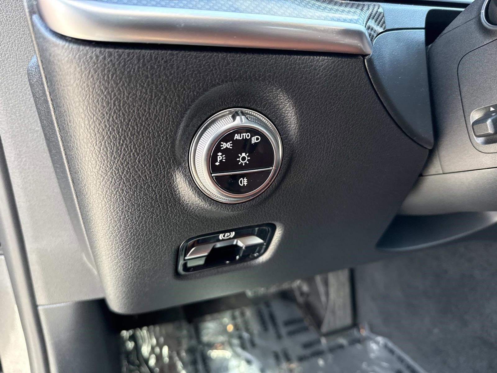 2026 MERCEDES-BENZ C-CLASS - Image 30