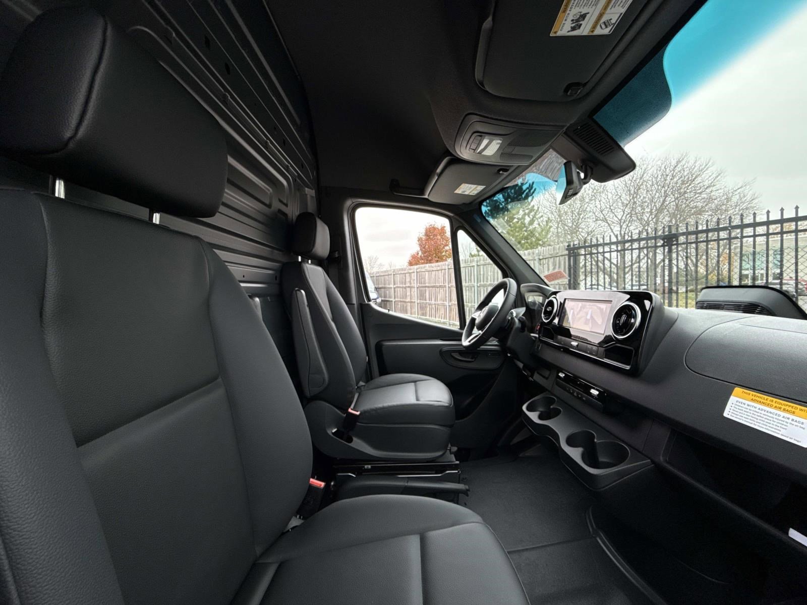 2026 MERCEDES-BENZ SPRINTER - Image 4