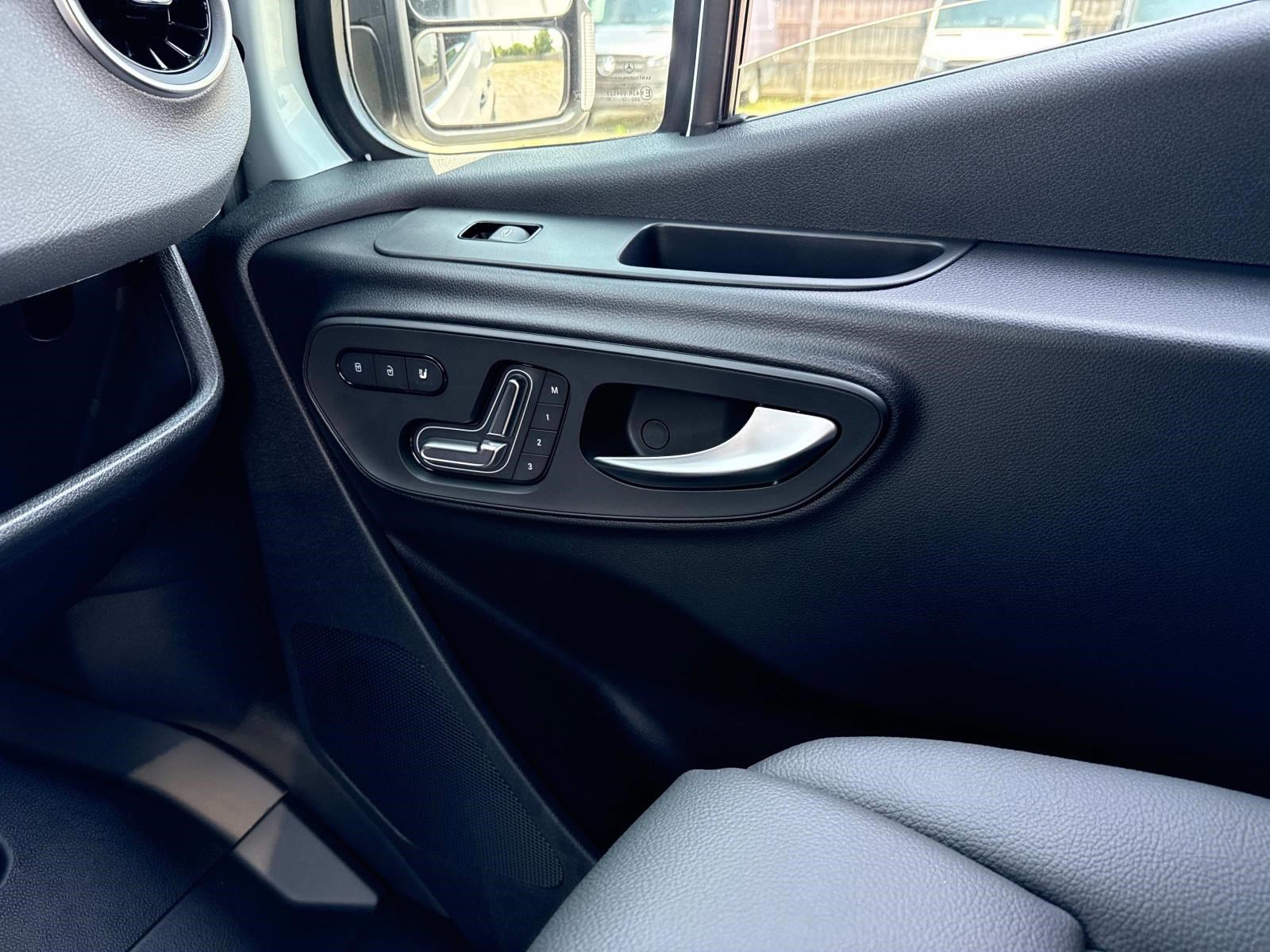 2025 MERCEDES-BENZ SPRINTER - Image 25