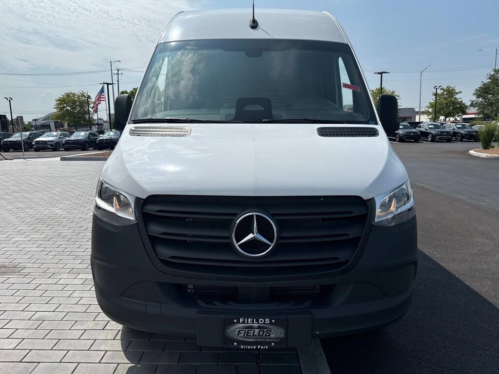 New 2025 Mercedes-Benz Sprinter 2500 Standard Roof 4-Cyl Diesel Van Cargo Van