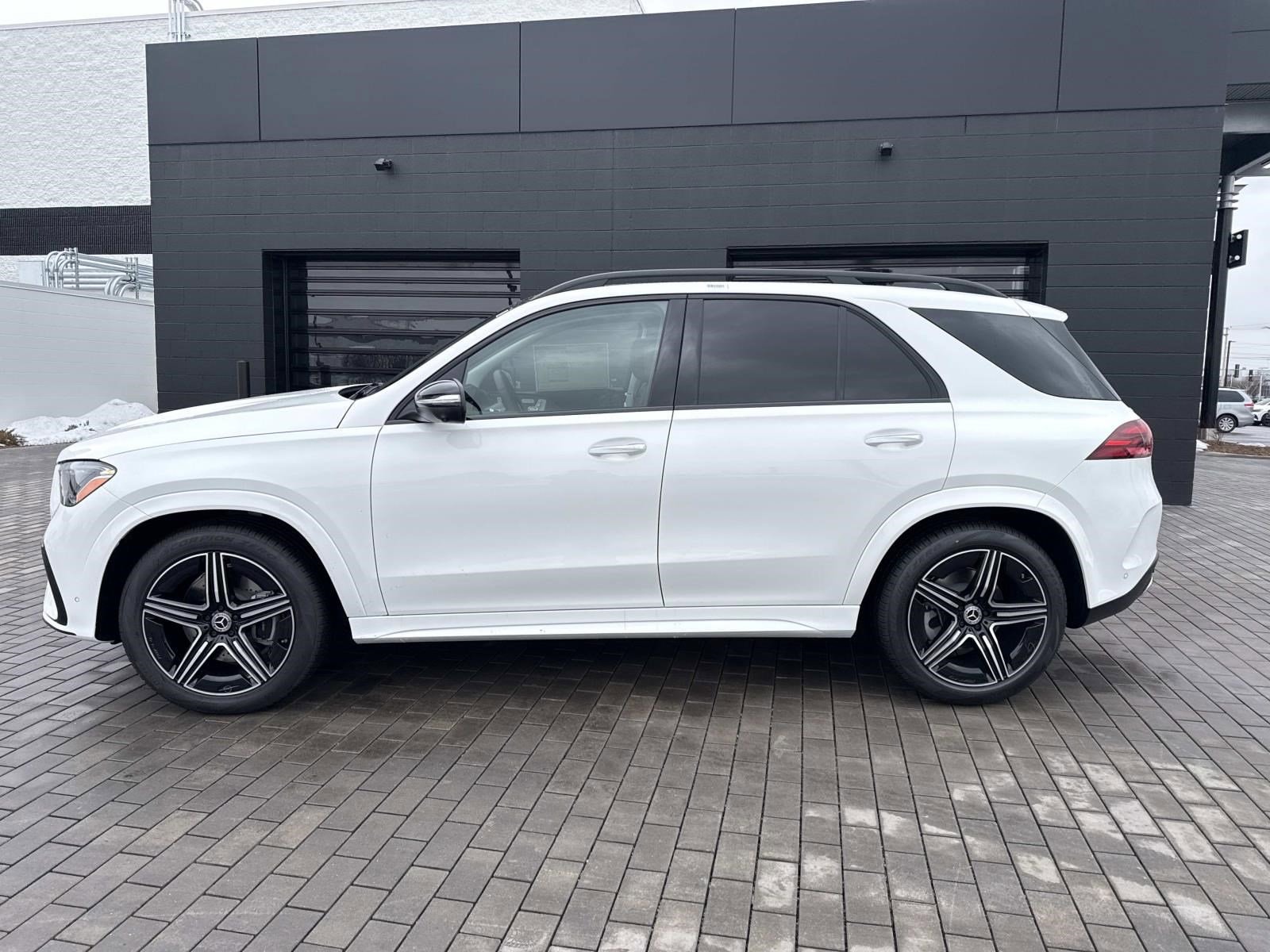 2026 MERCEDES-BENZ GLE-CLASS - Image 2