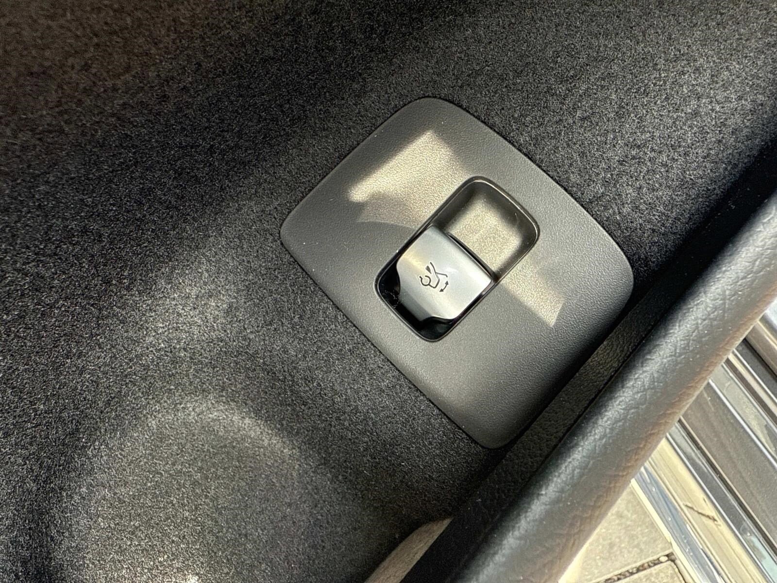 2026 MERCEDES-BENZ E-CLASS - Image 25