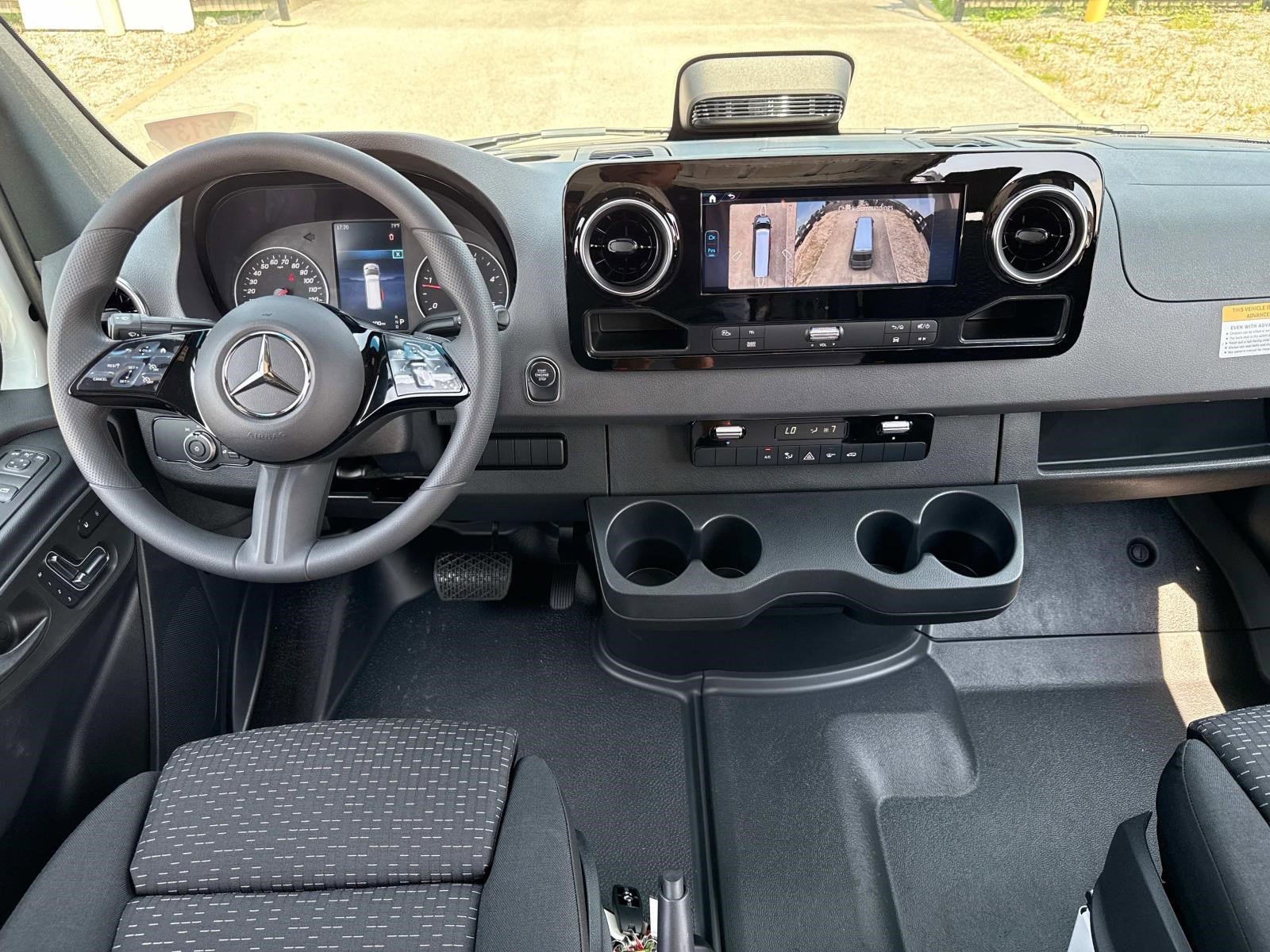 2025 MERCEDES-BENZ SPRINTER - Image 9