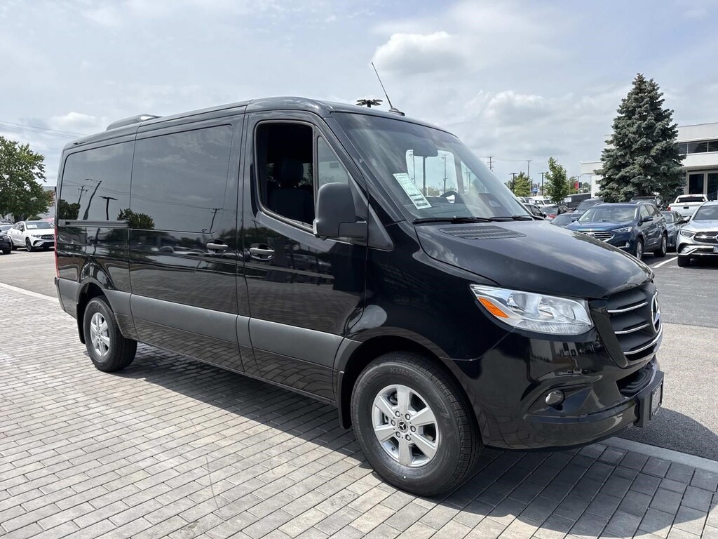 New 2026 Mercedes-Benz Sprinter 2500 Standard Roof 4-Cyl Diesel HO Van Passenger Van