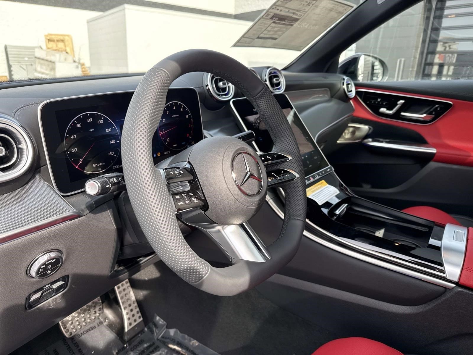 2026 MERCEDES-BENZ GLC-CLASS - Image 32