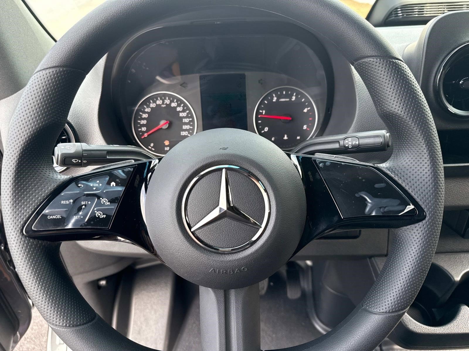 2025 MERCEDES-BENZ SPRINTER - Image 31