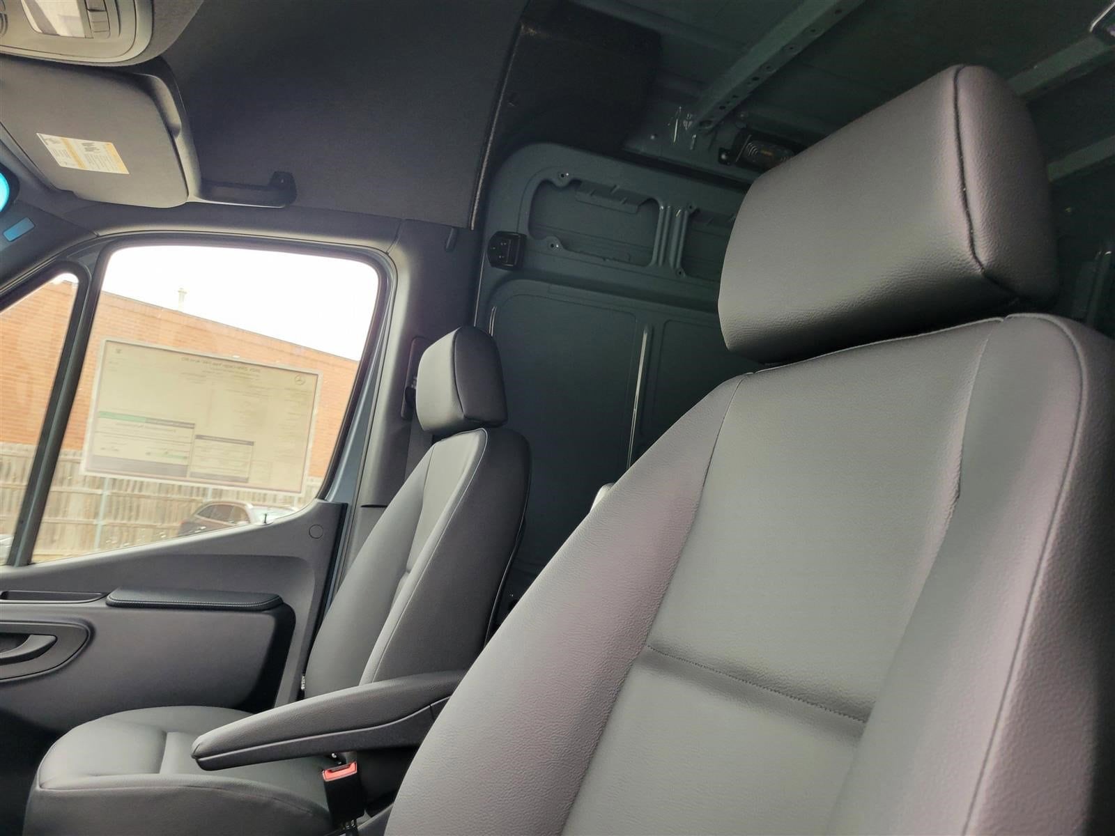 2025 MERCEDES-BENZ SPRINTER - Image 21