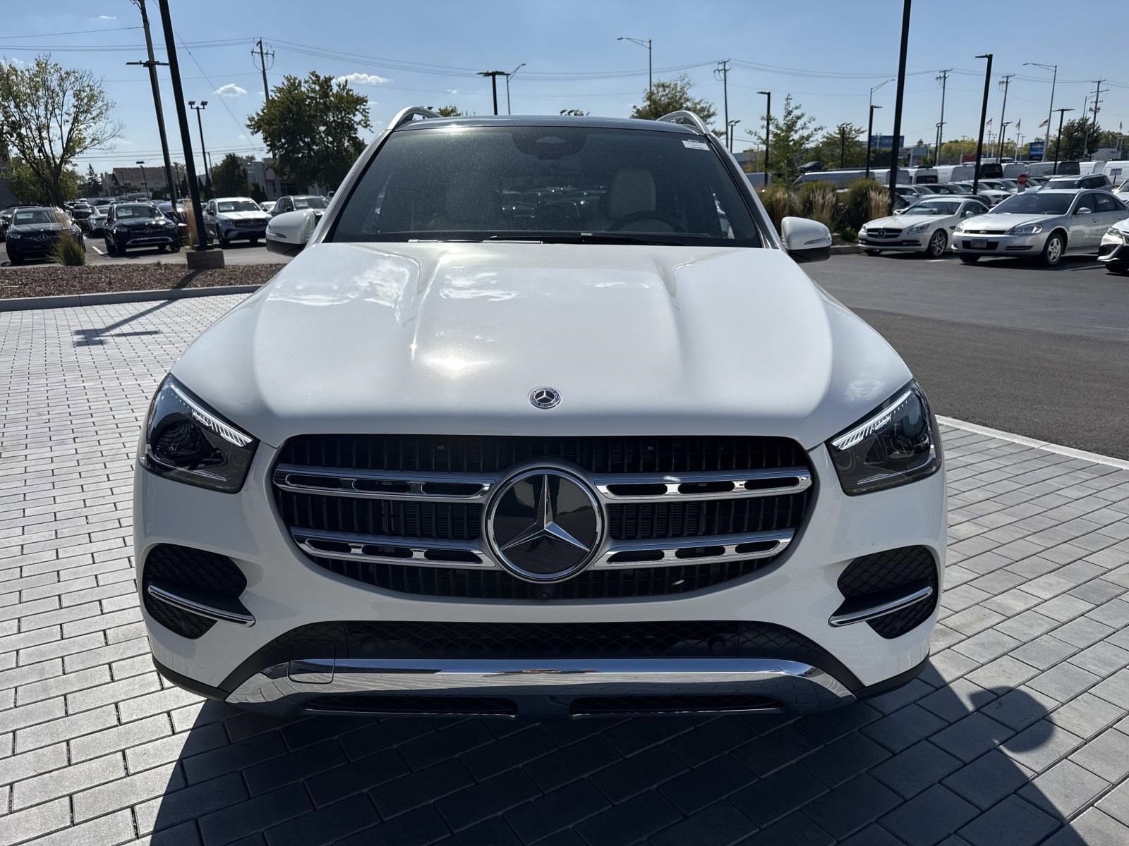 2026 Mercedes Benz GLE 350 4MATIC photo 2