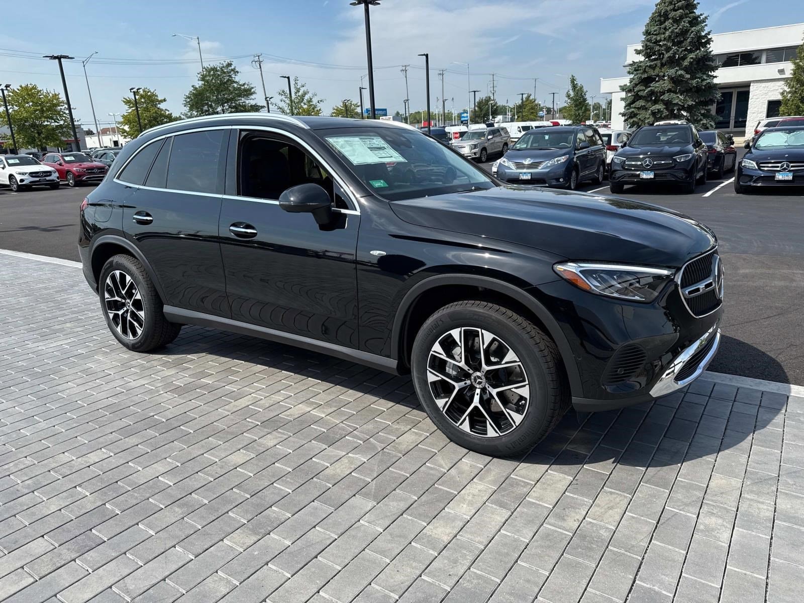 2025 MERCEDES-BENZ GLC-CLASS - Image 3