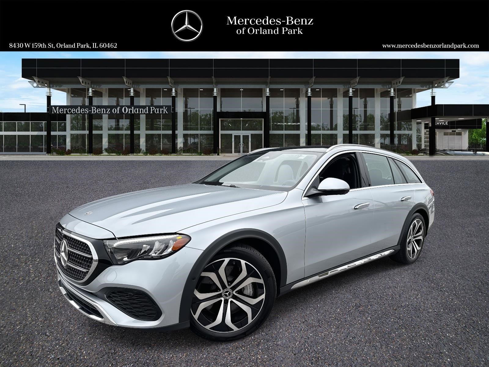 2025 Mercedes-Benz E-Class E450 All-Terrain's photo