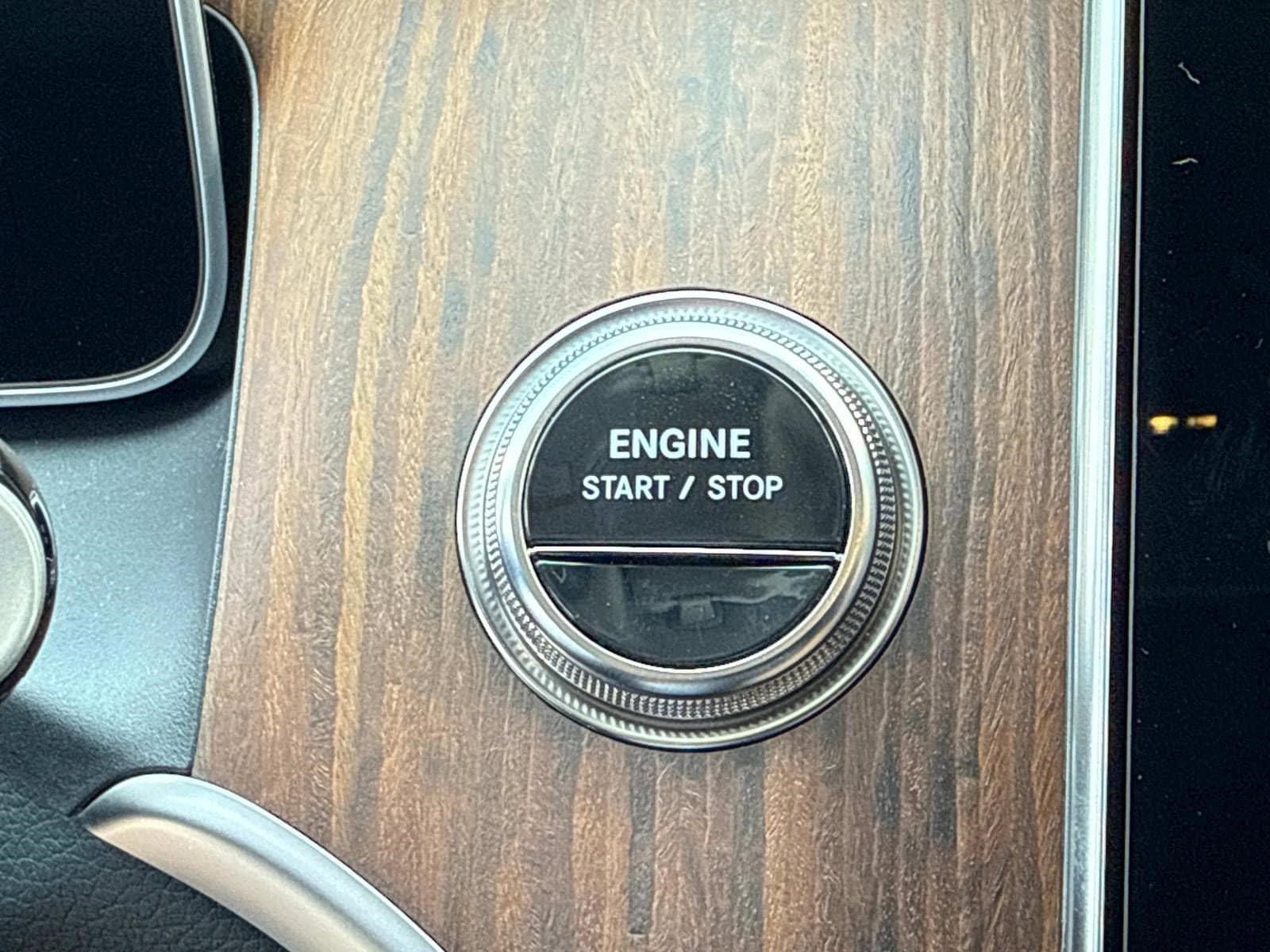 2025 MERCEDES-BENZ GLC-CLASS - Image 35