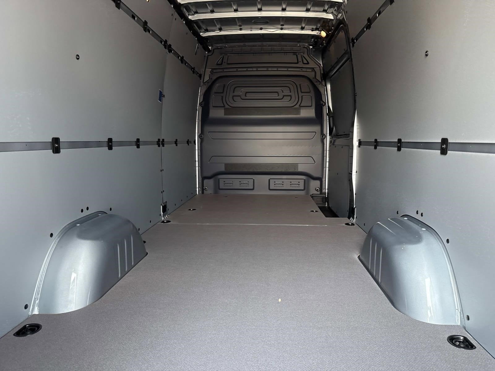 2025 MERCEDES-BENZ SPRINTER - Image 13