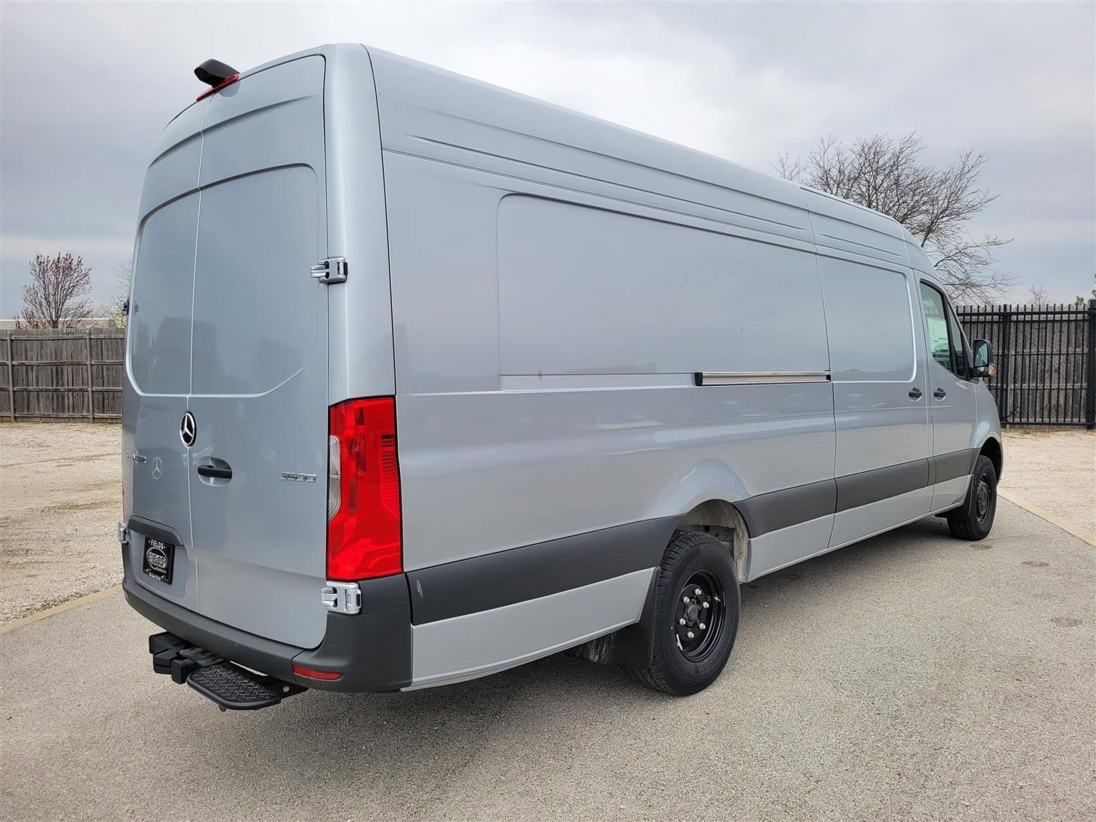 2025 MERCEDES-BENZ SPRINTER - Image 11