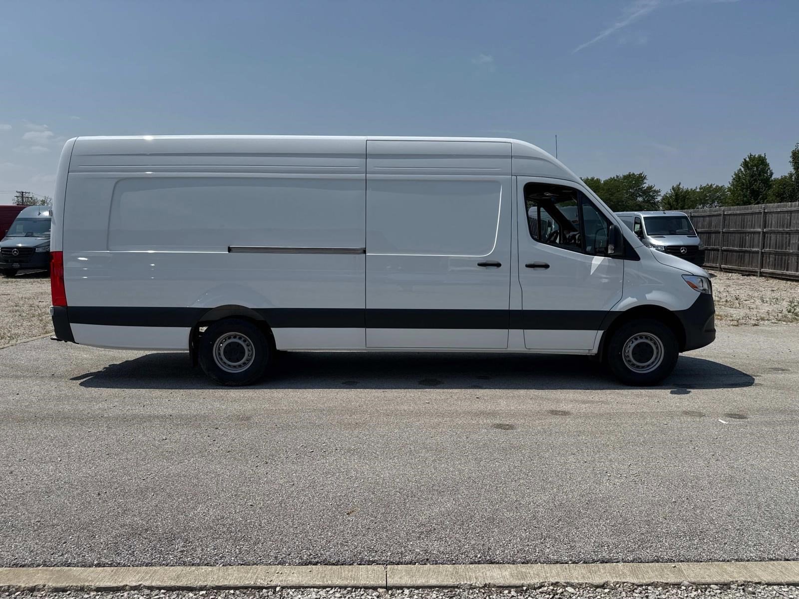 2025 MERCEDES-BENZ SPRINTER - Image 11