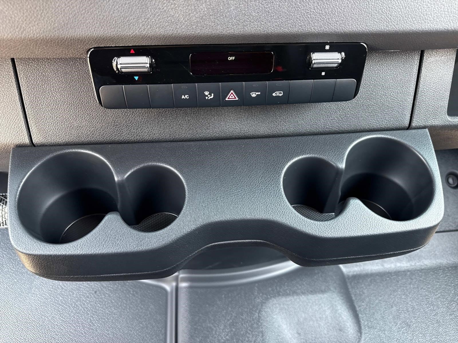 2025 MERCEDES-BENZ SPRINTER - Image 29