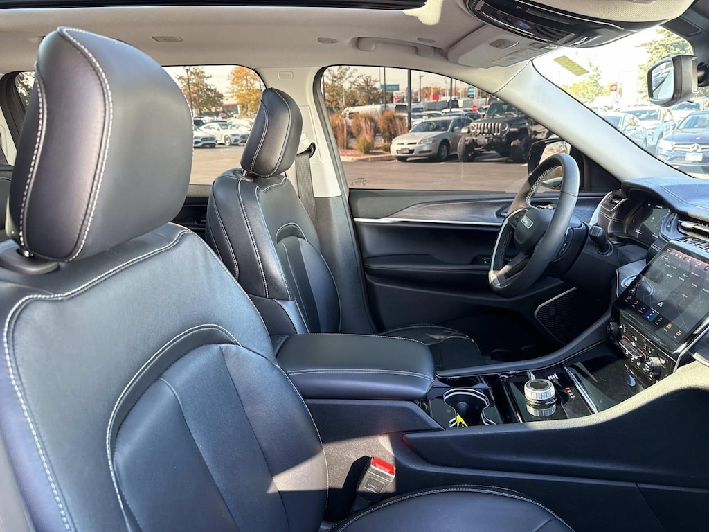 Used 2023 Jeep Grand Cherokee L Limited SUV