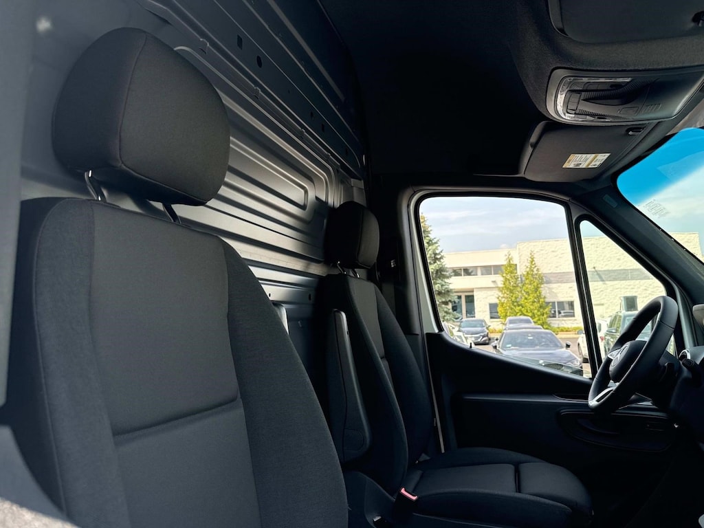 New 2025 Mercedes-Benz Sprinter 2500 Standard Roof 4-Cyl Diesel HO Van Cargo Van