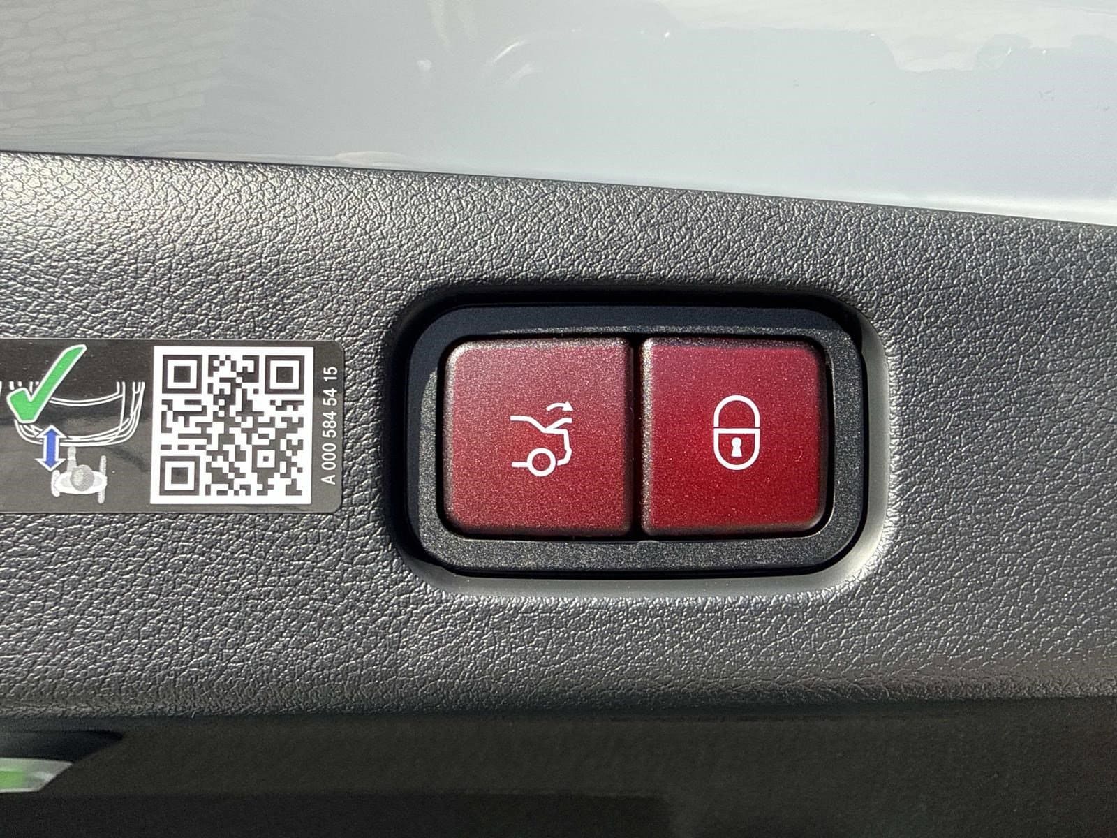 2026 MERCEDES-BENZ E-CLASS - Image 11