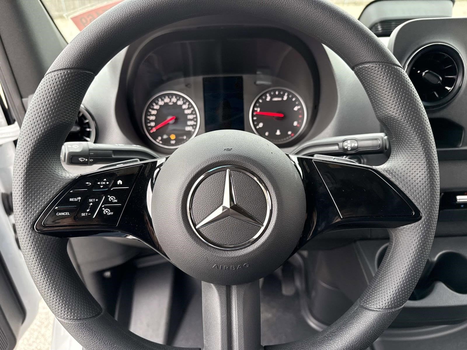 2025 MERCEDES-BENZ SPRINTER - Image 26