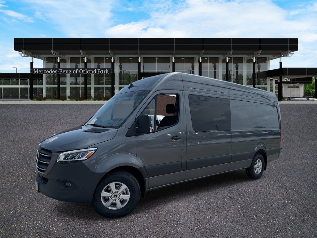 New 2025 Mercedes-Benz Sprinter 2500 High Roof 4-Cyl Diesel HO Van Crew Van