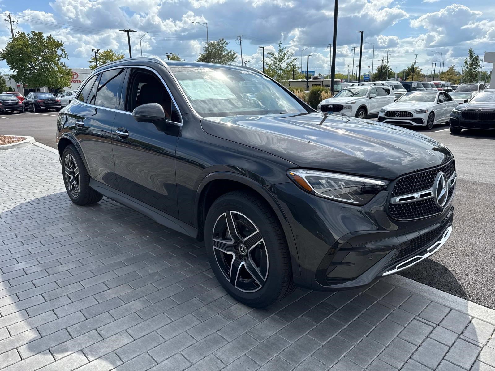 2026 Mercedes Benz GLC 350e 4MATIC photo 3