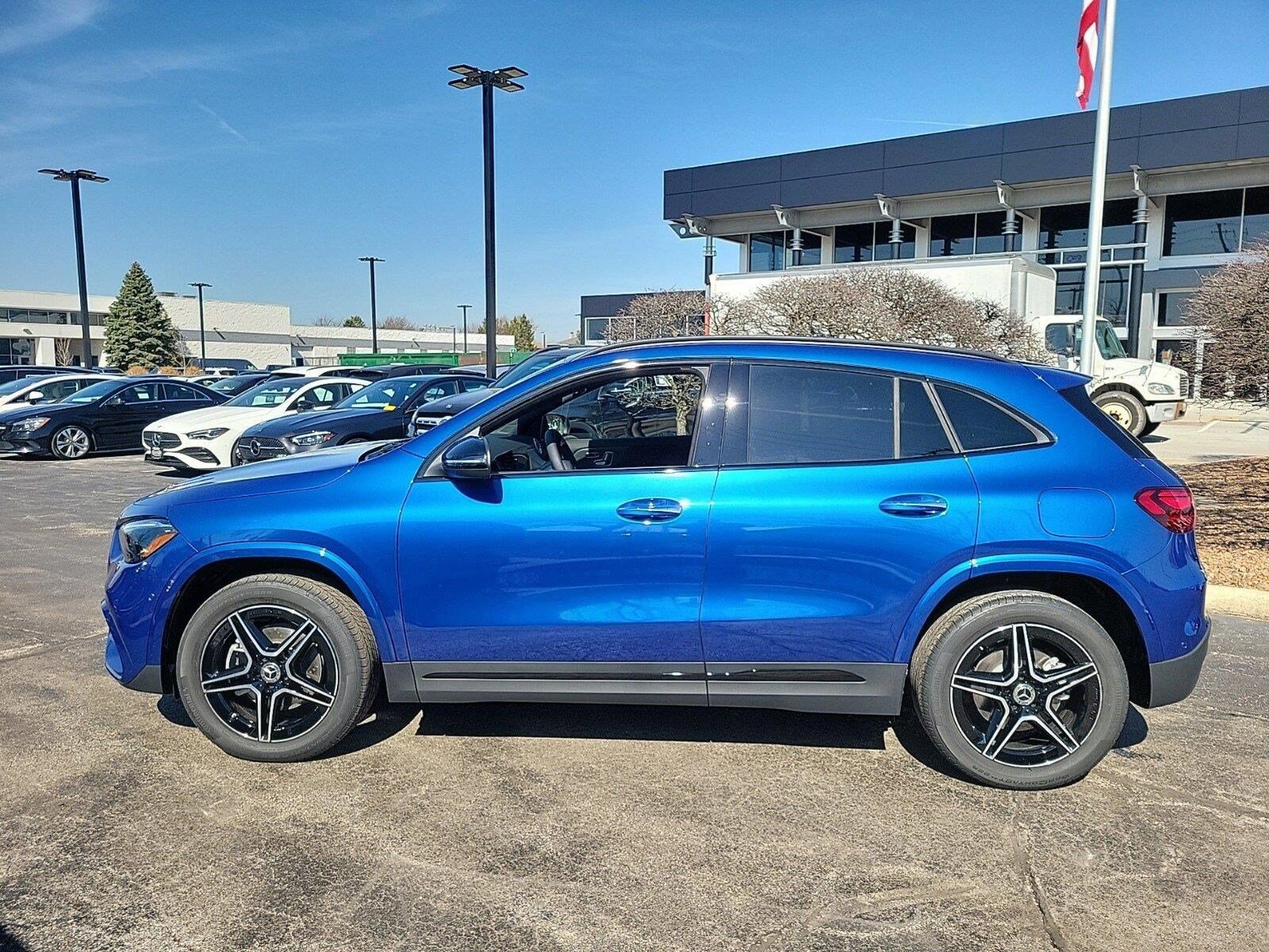 2025 Mercedes Benz GLA 250 4MATIC photo 2