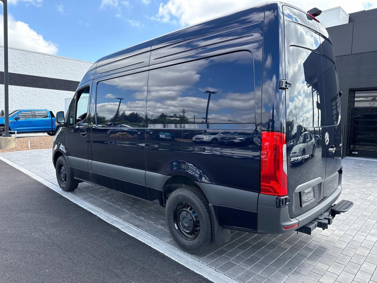 2025 MERCEDES-BENZ SPRINTER - Image 11