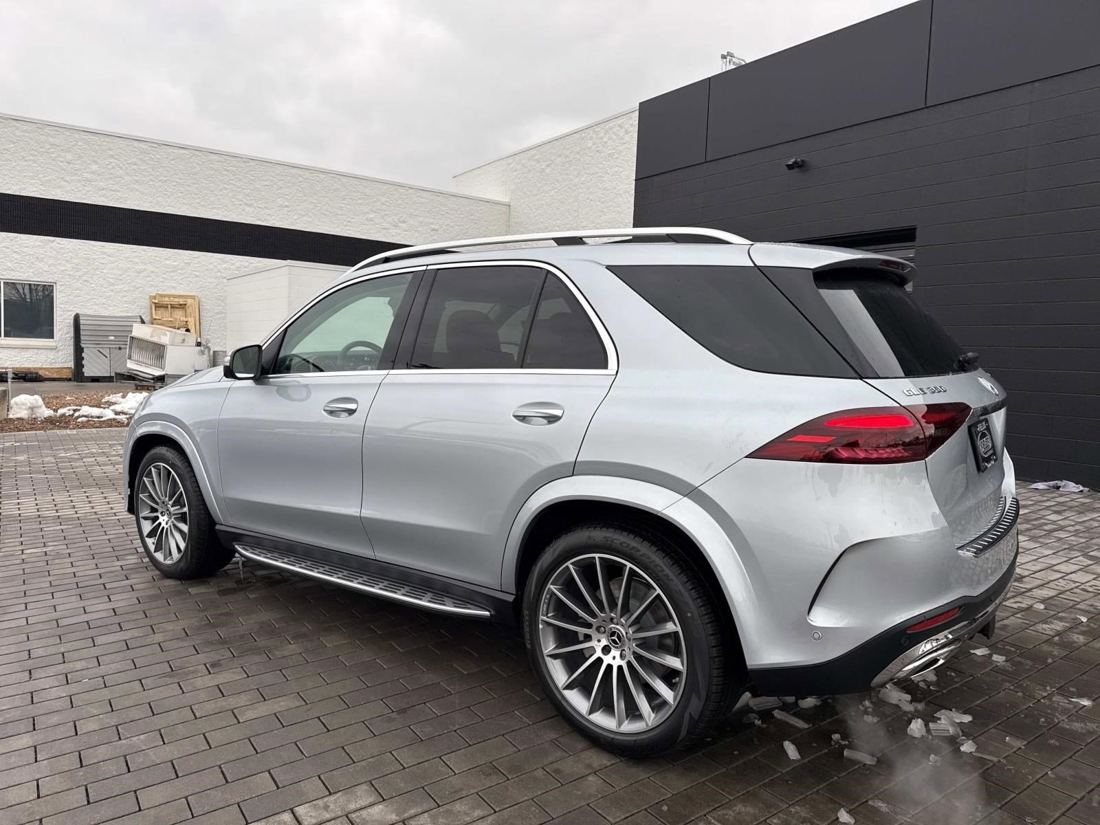 2026 MERCEDES-BENZ GLE-CLASS - Image 12