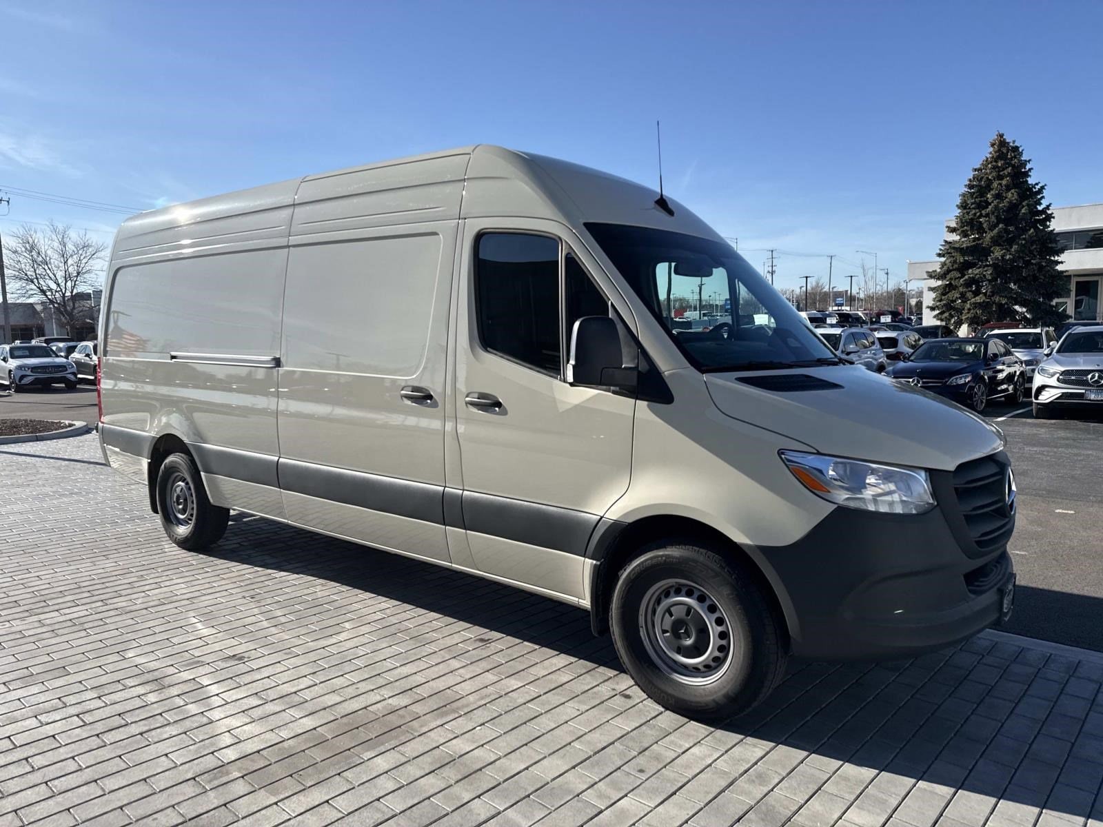 2025 MERCEDES-BENZ SPRINTER - Image 4