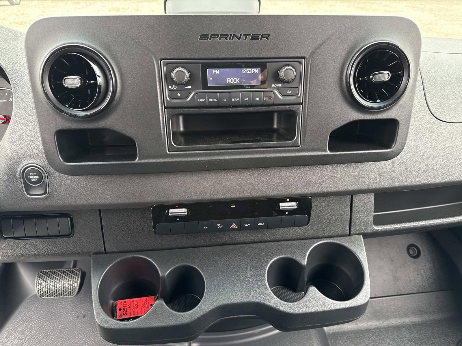 2025 MERCEDES-BENZ SPRINTER - Image 25