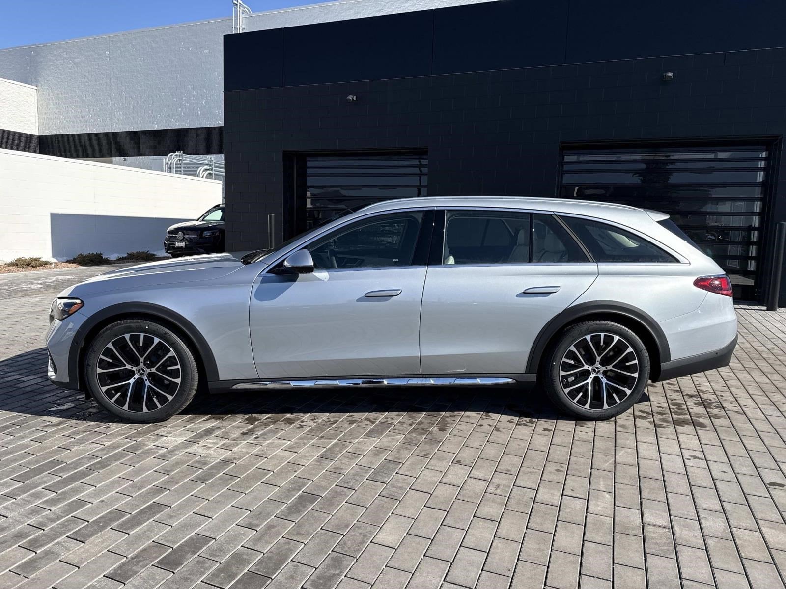 2026 MERCEDES-BENZ E-CLASS - Image 2