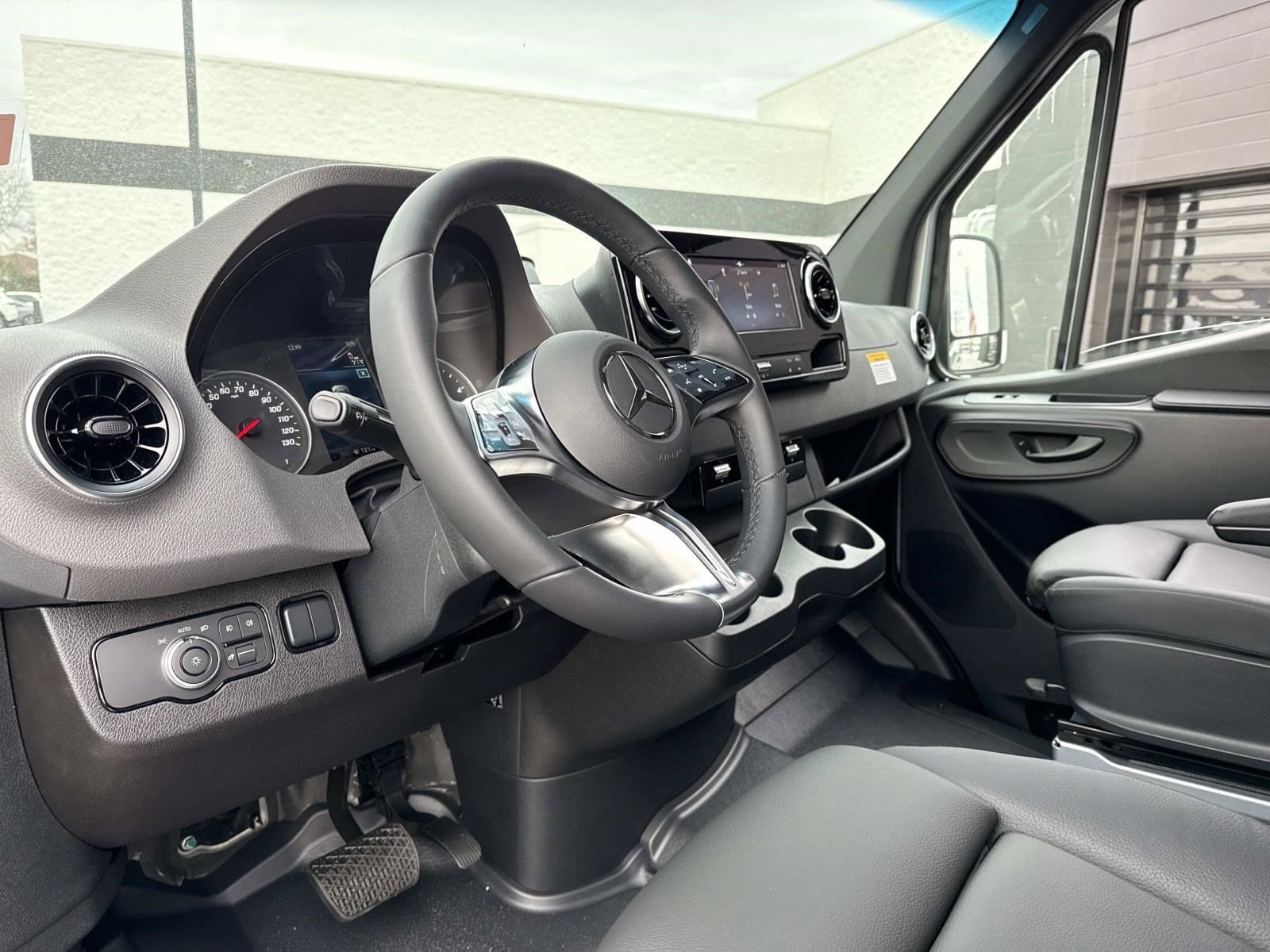 2026 MERCEDES-BENZ SPRINTER - Image 25