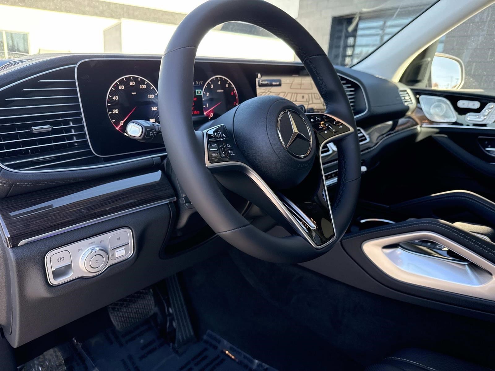 2026 MERCEDES-BENZ GLS-CLASS - Image 31