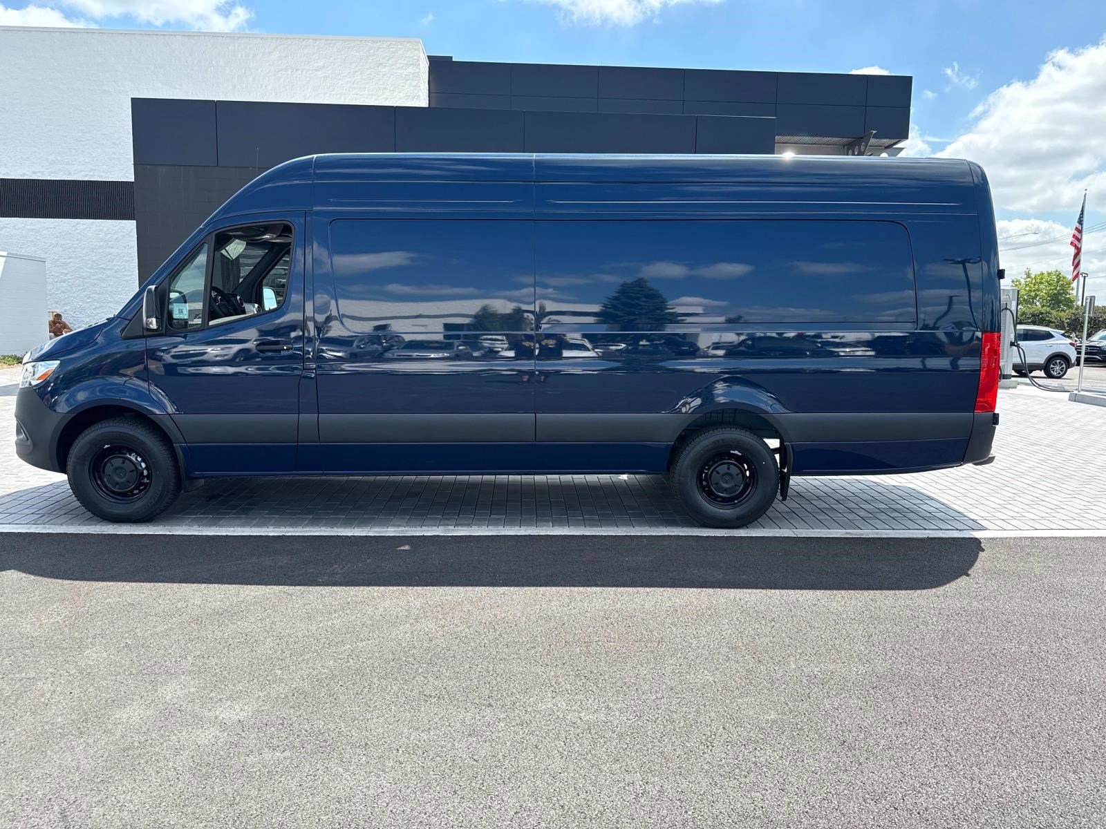 2025 MERCEDES-BENZ SPRINTER - Image 11