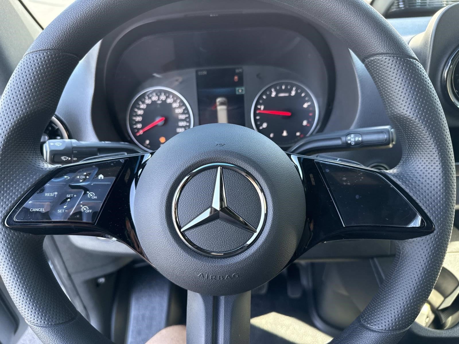 2025 MERCEDES-BENZ SPRINTER - Image 32