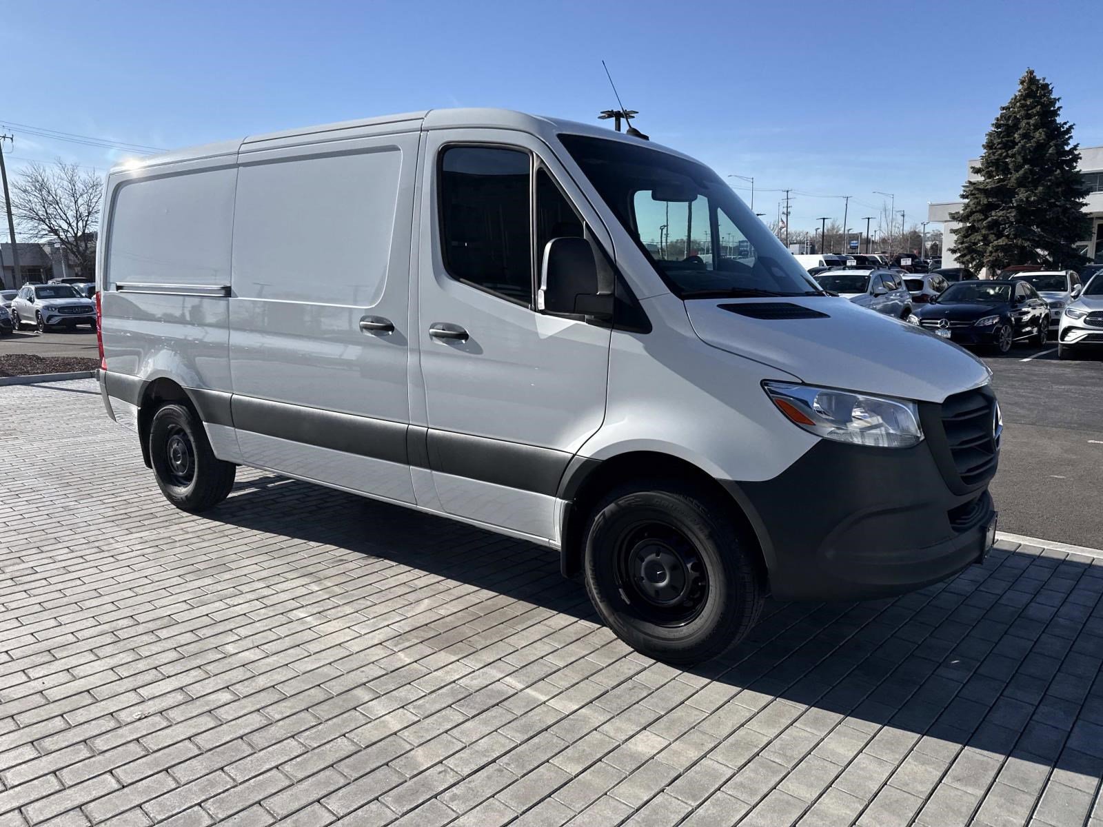 2025 MERCEDES-BENZ SPRINTER - Image 4