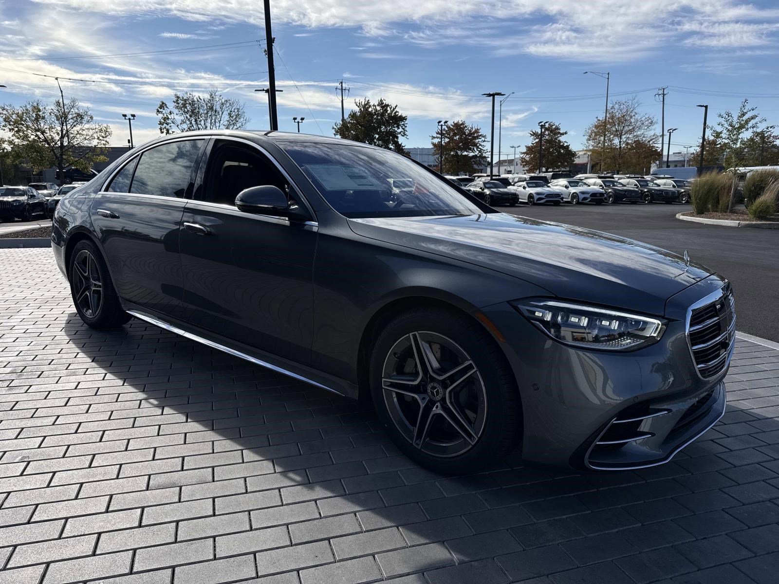 2026 Mercedes Benz S 580 4MATIC photo 3