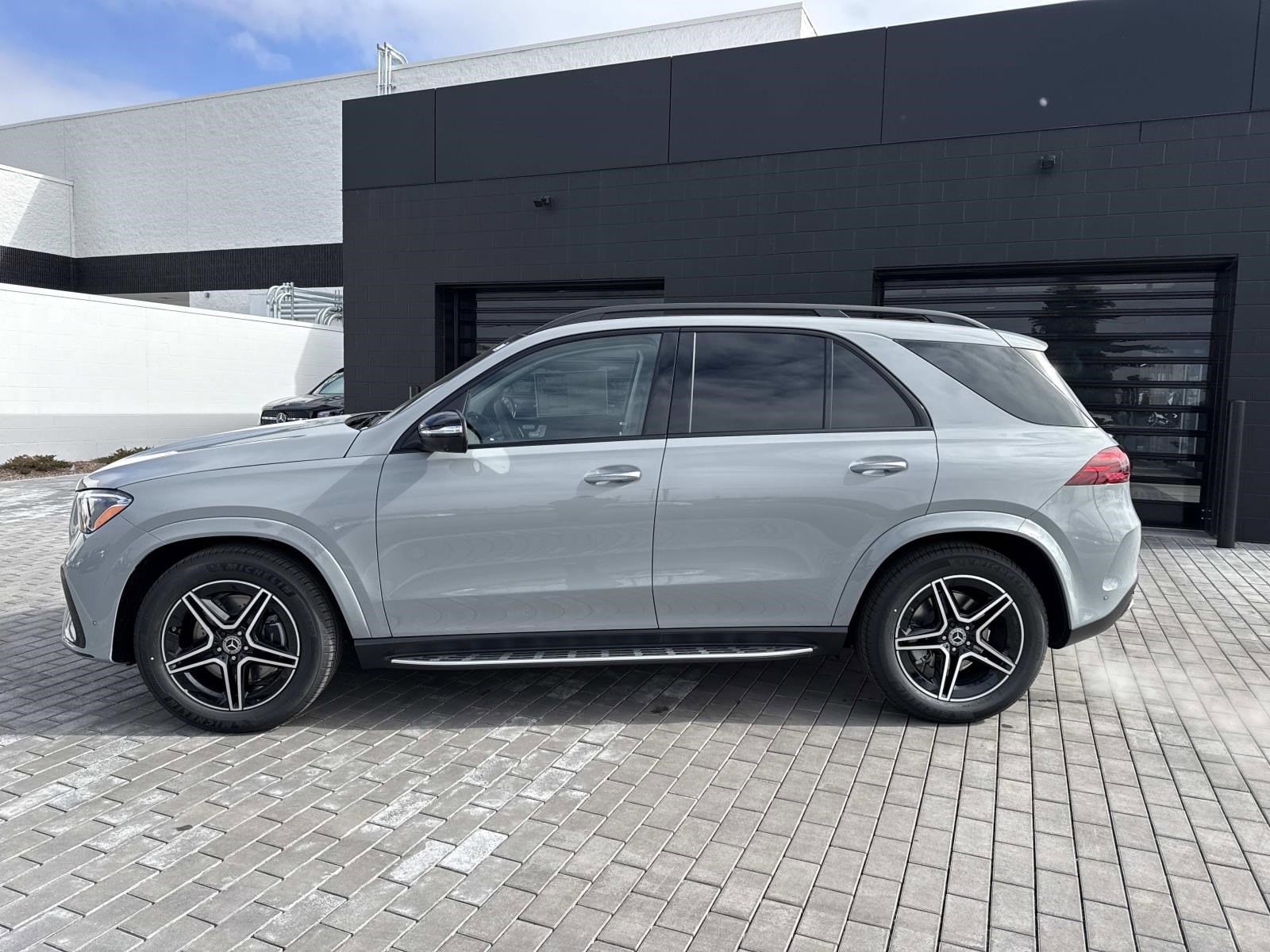2026 MERCEDES-BENZ GLE-CLASS - Image 2