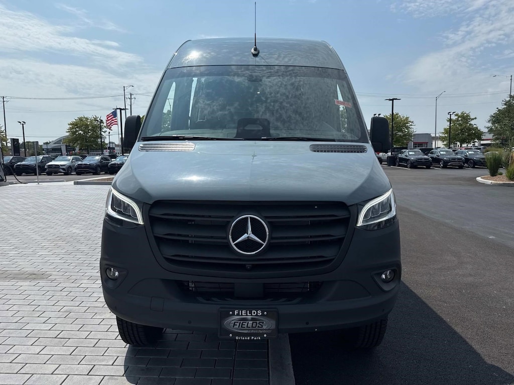 New 2025 Mercedes-Benz Sprinter 2500 Standard Roof 4-Cyl Diesel HO Van Cargo Van