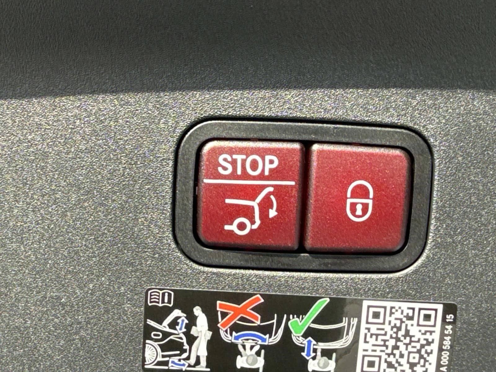 2026 MERCEDES BENZ AMG GT - Image 13