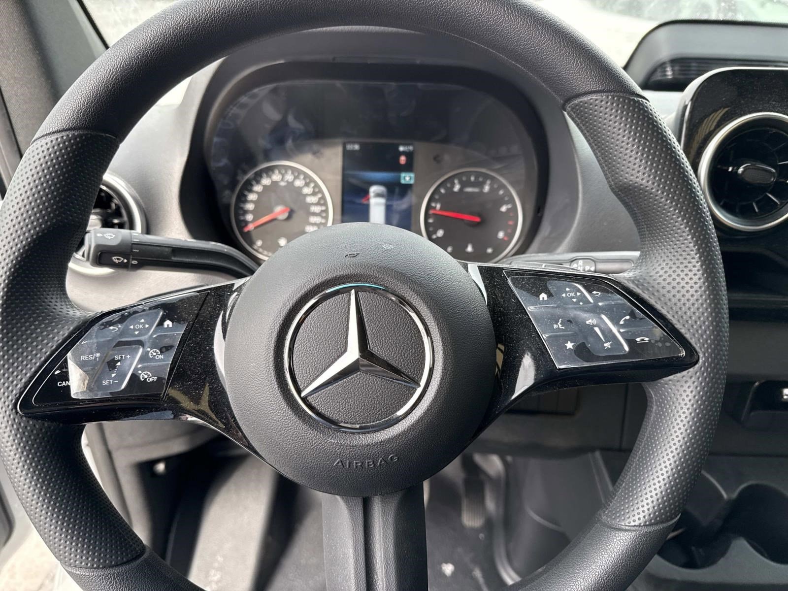 2026 MERCEDES-BENZ SPRINTER - Image 24