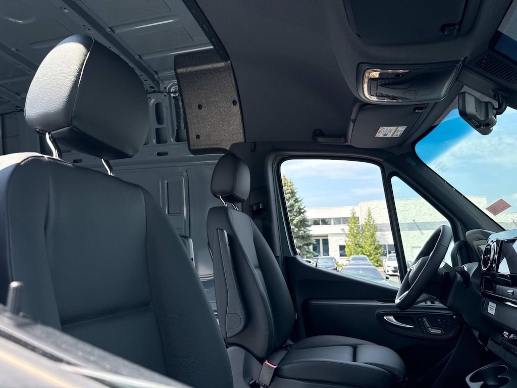 New 2025 Mercedes-Benz Sprinter 2500 Standard Roof 4-Cyl Diesel HO Van Cargo Van