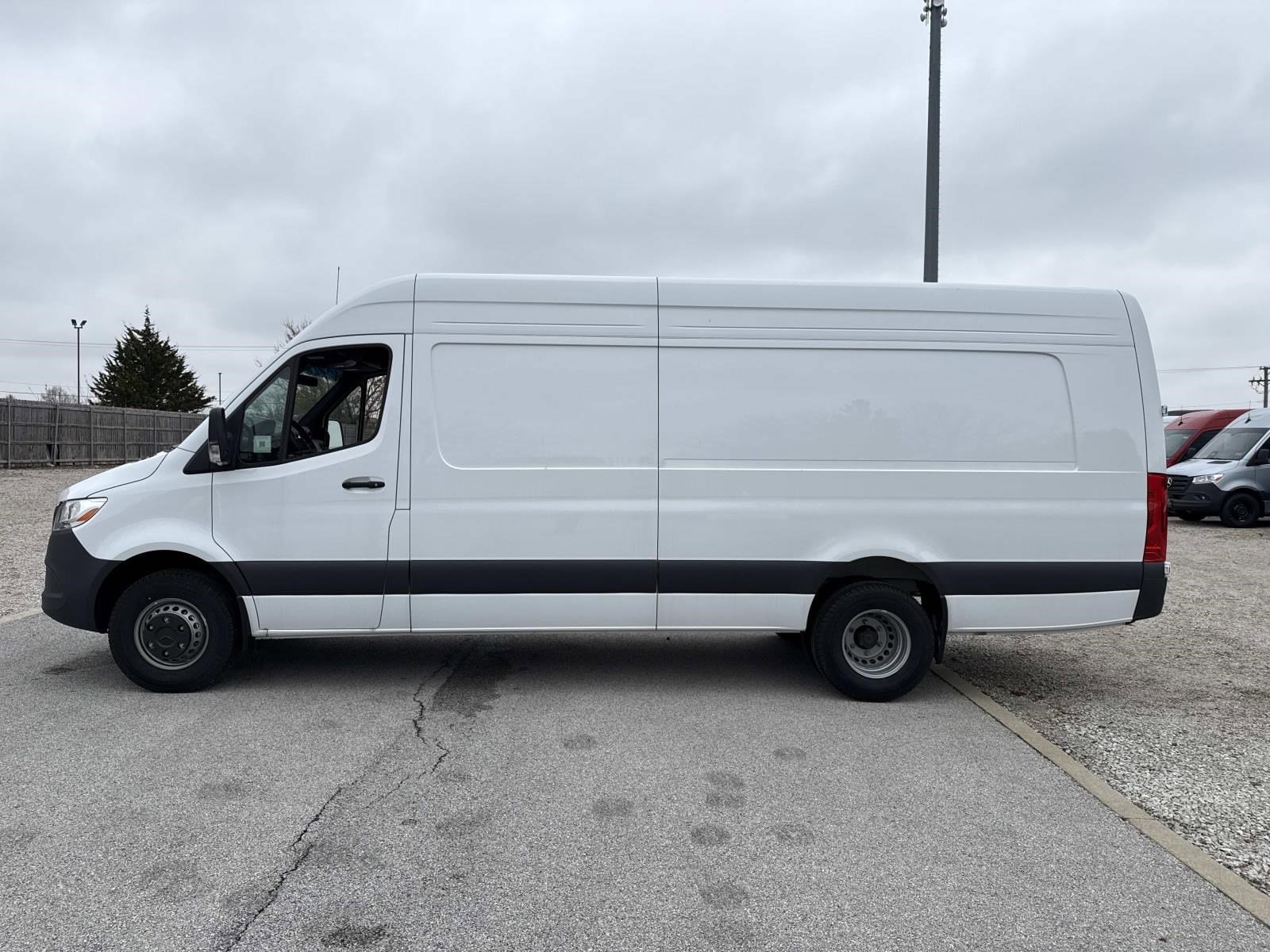 2025 MERCEDES-BENZ SPRINTER - Image 11