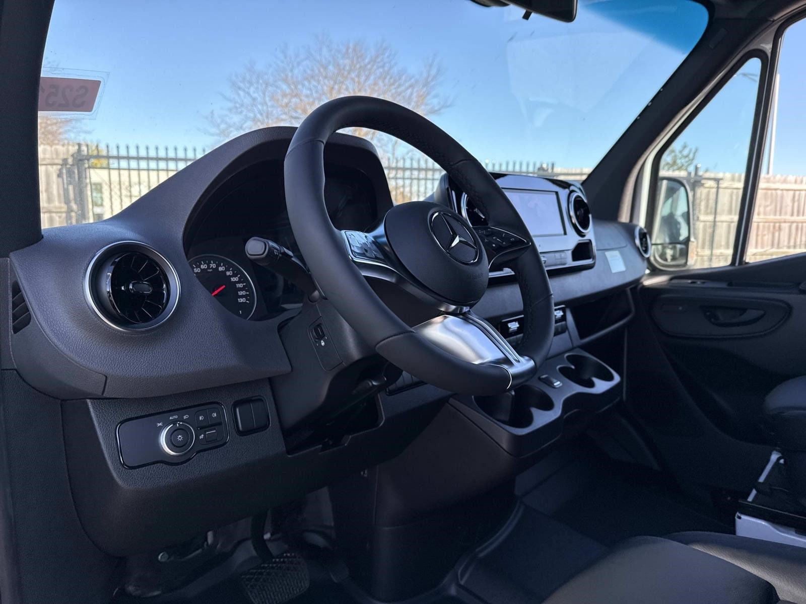 2025 MERCEDES-BENZ SPRINTER - Image 23