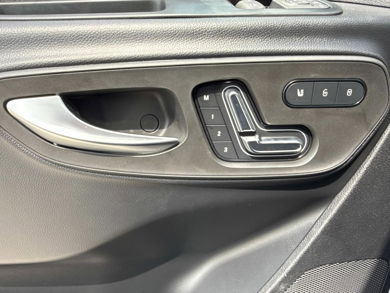 2025 MERCEDES-BENZ SPRINTER - Image 18